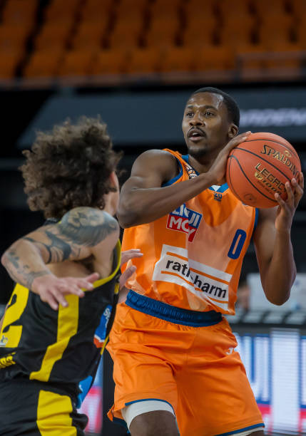 使得两粒失 使得两粒失