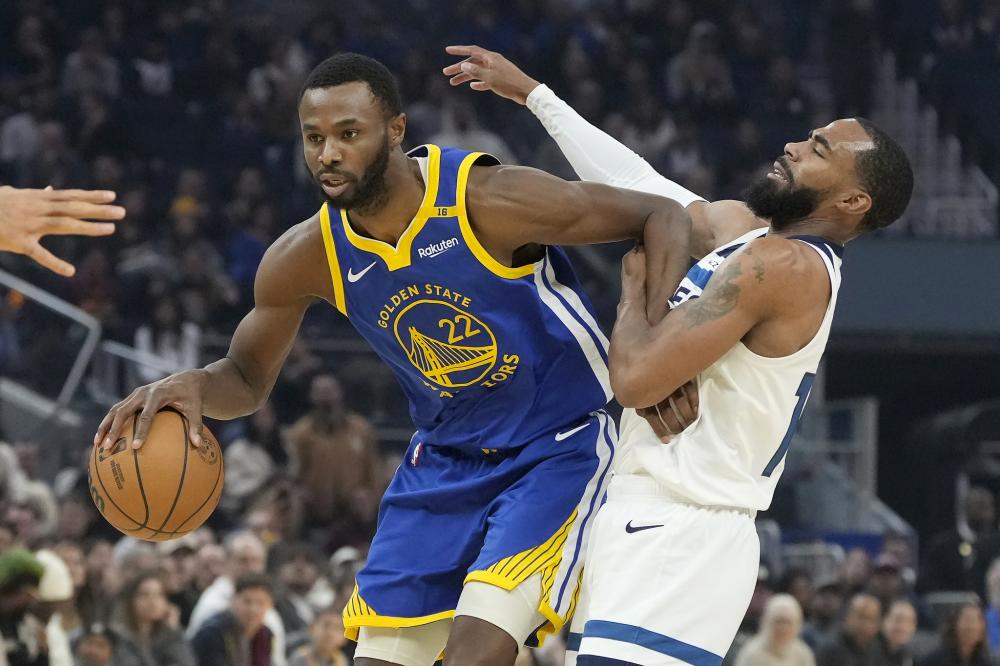 防守端失误 防守端失误